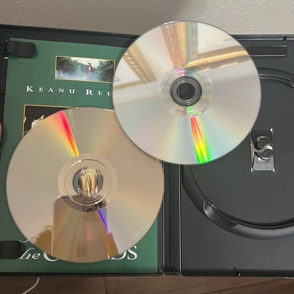 Set of DVDs Mighty Celtics & A Walk in The Clouds like new condition - Picture 4 of 5